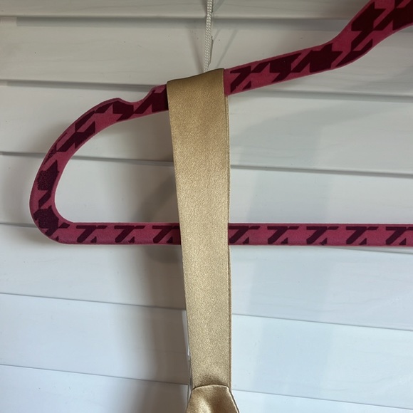 Lafayette 148 New York. Gold 100% Silk Strapped Top. - Picture 7 of 7